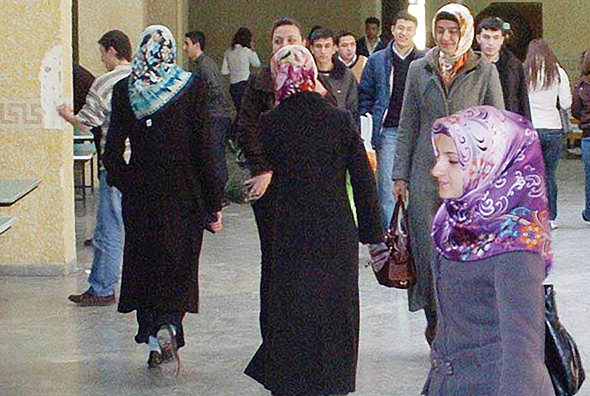 Dindarlığın 3 K (Kasa, Kampüs, Kent) ile İmtihanı