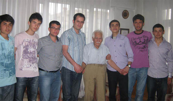 Ulu Çınar Bahaettin Karakoç`u Ziyaret