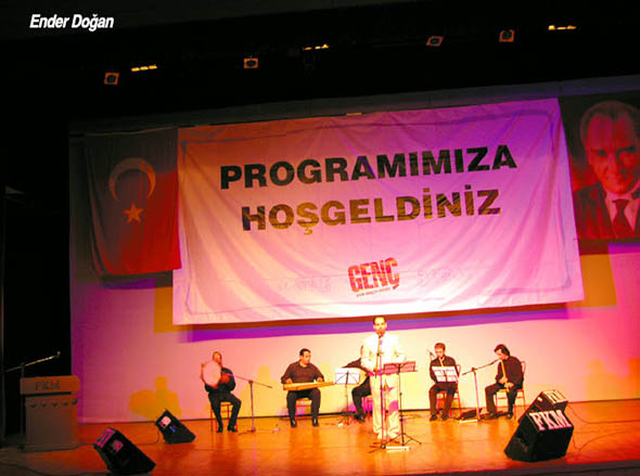 Şölen Havasında GENÇ Gecesi