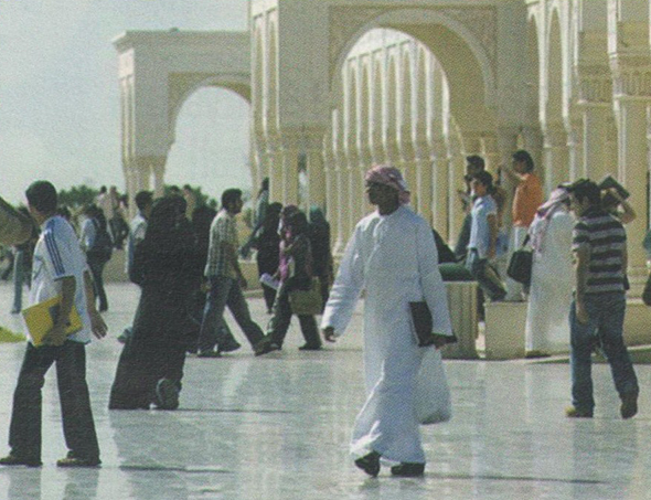 Arap Kardeşler Halinden Memnun