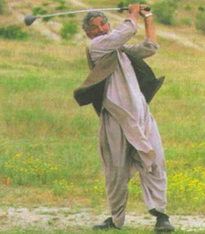 Golf ve Afganistan: İki Tezat Bir Arada