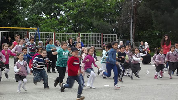 130 Öğrenci 130 Çiçek
