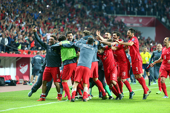 Gündemde Sadece Siyaset Yok; Sporda Yüzümüz Güldü