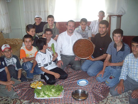 Akşehir`de Bir Şeyler Oluyor!