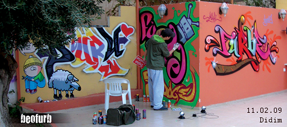 Grafiti`ye Hat Sanatı İle Başladım