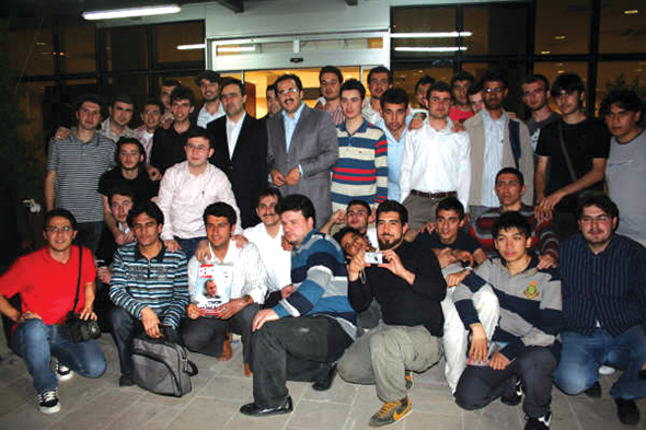 Adana`da Genç Rüzgarı Esti!