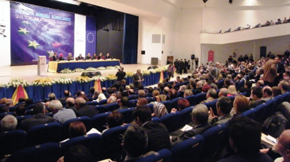 Üç Dakikada "GENÇ" Anlatılmaz ki!