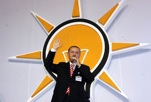 Türkiye`de Partili Cumhurbaşkanı Dönemine Merhaba