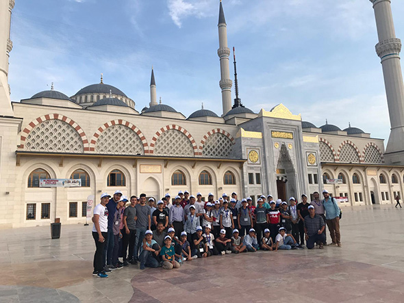 Filistinli Gençler Türkiye`yi Çok Sevdi