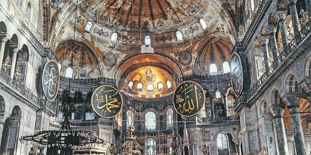 Fethin Rüzgarı Gönlümüze Eserken
