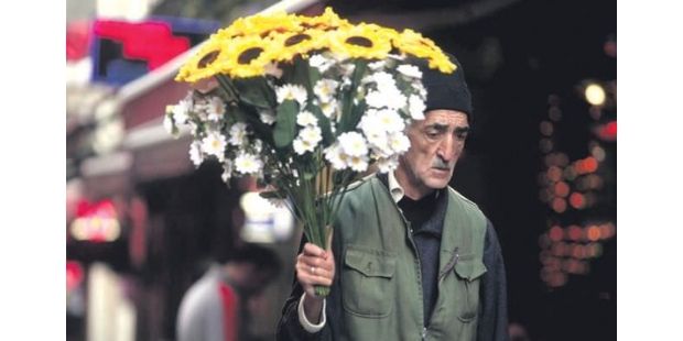 Bir Avuçta Kıyılmak